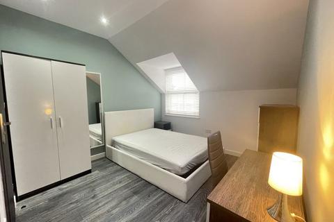 1 bedroom in a house share to rent, Room 5, F6, 21 Priestgate, Peterborough PE1 1JL