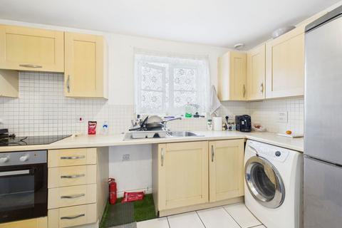 2 bedroom flat for sale, Padstow Road, Swindon SN2