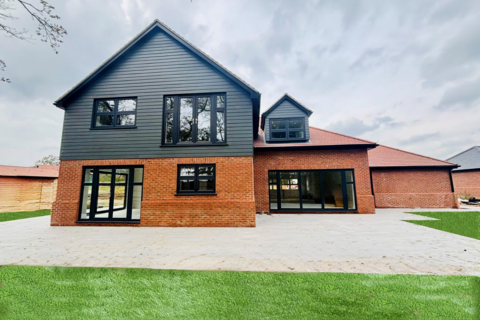 undefined, The Sherwoods, Brentwood - CM15