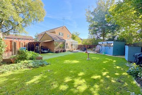 4 bedroom detached house for sale, Martin Close, Creekmoor, Poole, BH17