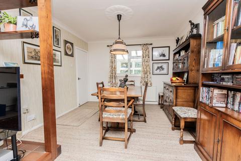 4 bedroom detached bungalow for sale, Walking Distance To Ticehurst Village High Street