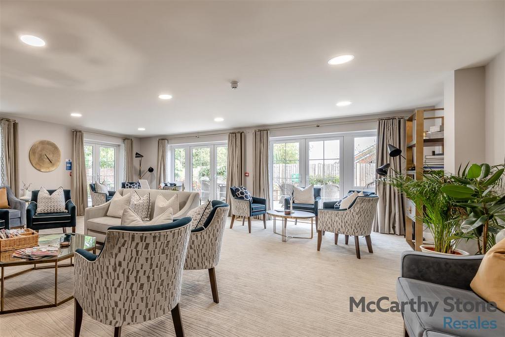 8665910-interior02.jpg