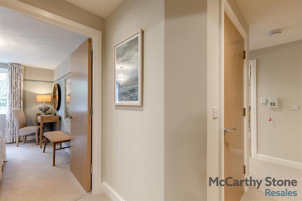 8665910-interior13.jpg