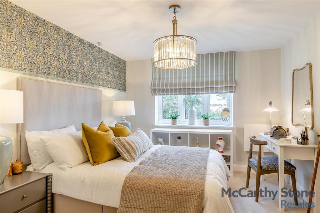 8665910-interior10.jpg