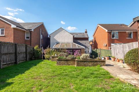 3 bedroom detached house for sale, Ash Road, Newport