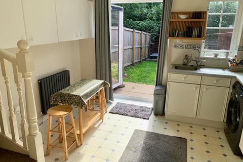 undefined, Mole End, Pickering