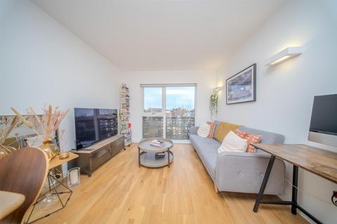 undefined, Western Road, Southall UB2