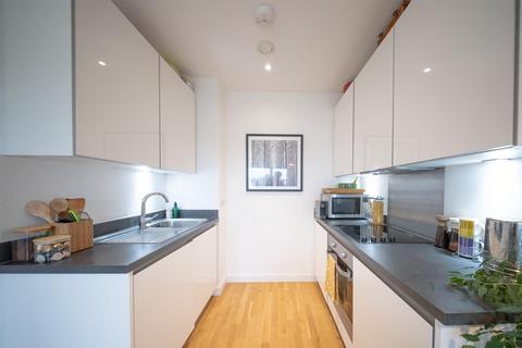 undefined, Western Road, Southall UB2