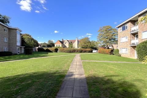 undefined, St. Johns Court, Central Warwick
