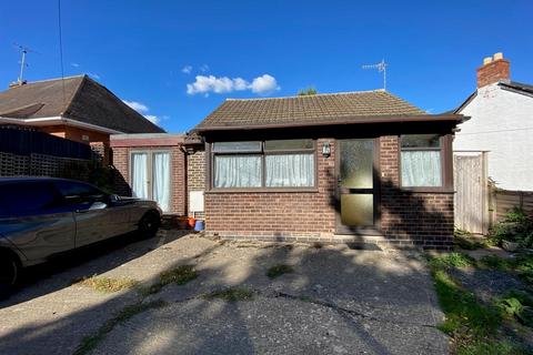 2 bedroom detached bungalow for sale, Pickersleigh Road, Malvern