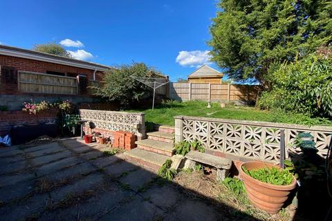 2 bedroom detached bungalow for sale, Pickersleigh Road, Malvern