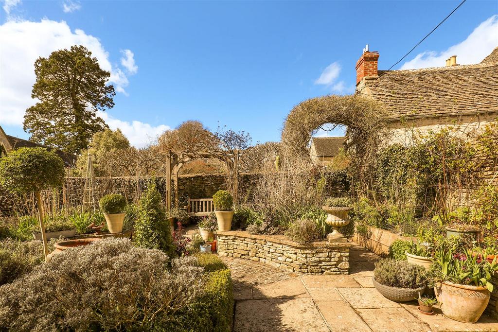 Sketch Ph5 5816829.jpg