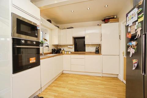 96 Farview Road, Sheffield, S5 7TB