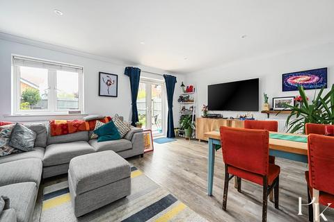 undefined, Monarch Way, Shoreham-By-Sea