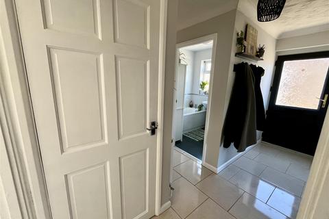 3 bedroom semi-detached bungalow for sale, Ashleigh Gardens, Wymondham