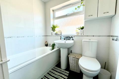 undefined, Ashleigh Gardens, Wymondham