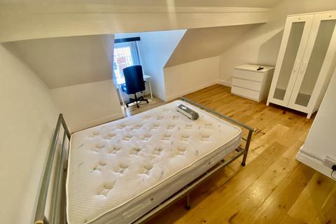 6 bedroom house to rent, St Helens Road, Near Brynmill, , Swansea