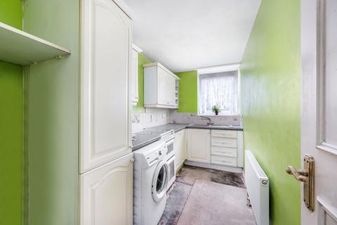 2 bedroom flat for sale, Hawthorn Walk, London W10