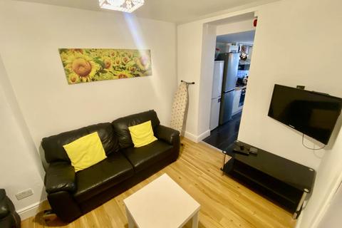 6 bedroom house to rent, William Street, Sandfields, City Centre, , Swansea