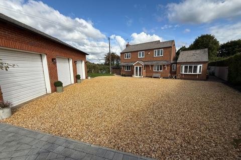 undefined, Bell Green Lane, Nr Wythall, Birmingham, B38 0EN