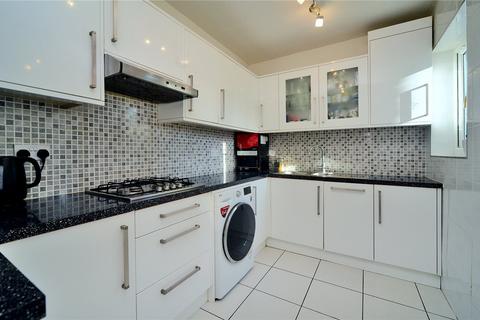 3 bedroom semi-detached house for sale, Hazlemere Gardens, Worcester Park, KT4