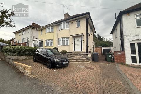 8 Amesbury Drive, London, E4 7PZ