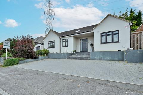 28 Richfield Road, Bushey, WD23 4LB