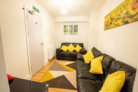 5 bedroom house to rent, William Street, Sandfields, City Centre, , Swansea
