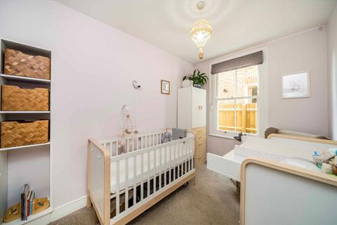 2 bedroom flat for sale, Waldron Road, London SW18