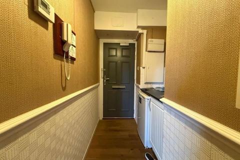 1 bedroom apartment for sale, Hindmarsh Close, London, E1 8HU