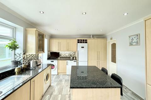 3 bedroom semi-detached bungalow for sale, Bardon Drive, Shirley