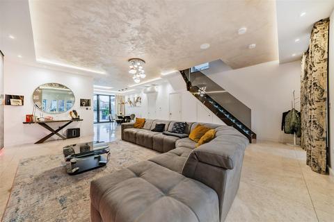 undefined, Cissbury Ring North, Woodside Park