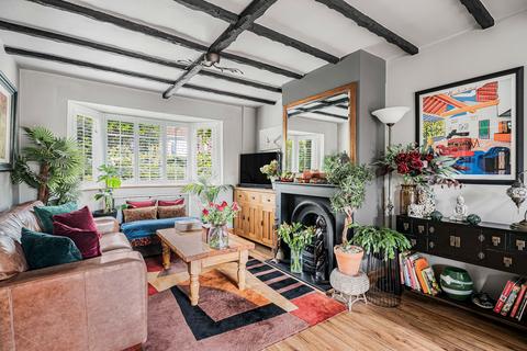 10 Kemble Close, Potters Bar, EN6 5EG