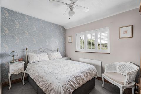 10 Kemble Close, Potters Bar, EN6 5EG
