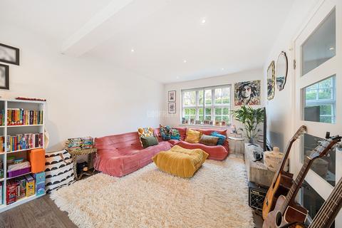 undefined, Hampstead Garden Suburb NW11