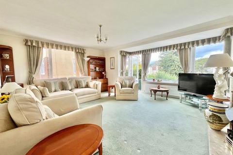 2 bedroom ground floor flat for sale, Roundham Road, Paignton