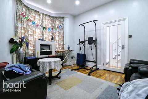4 bedroom end of terrace house for sale, St Awdrys Road, BARKING