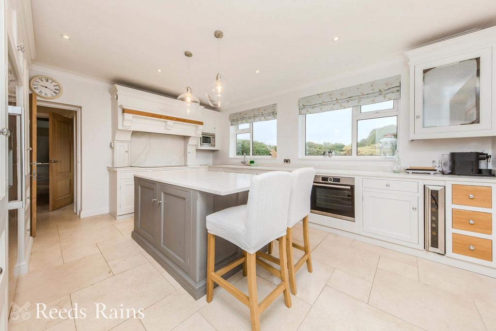Breakfast Kitchen
