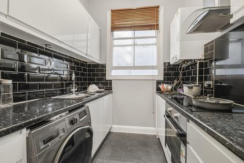 undefined, Birdhurst Rise, South Croydon, CR2