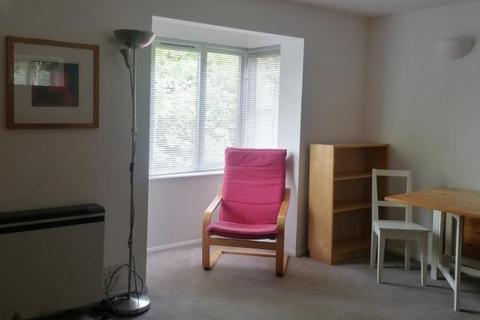 Studio to rent, Harp Island Close,  Neasden,  NW10
