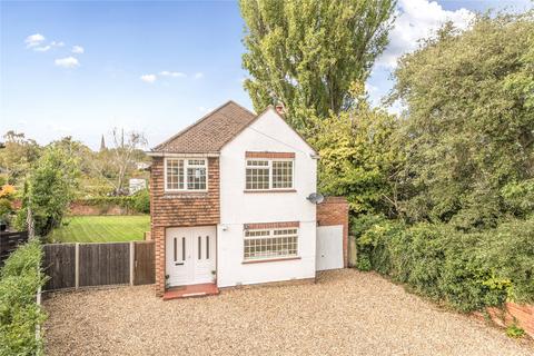 Cedar Close, Bagshot, Surrey, GU19