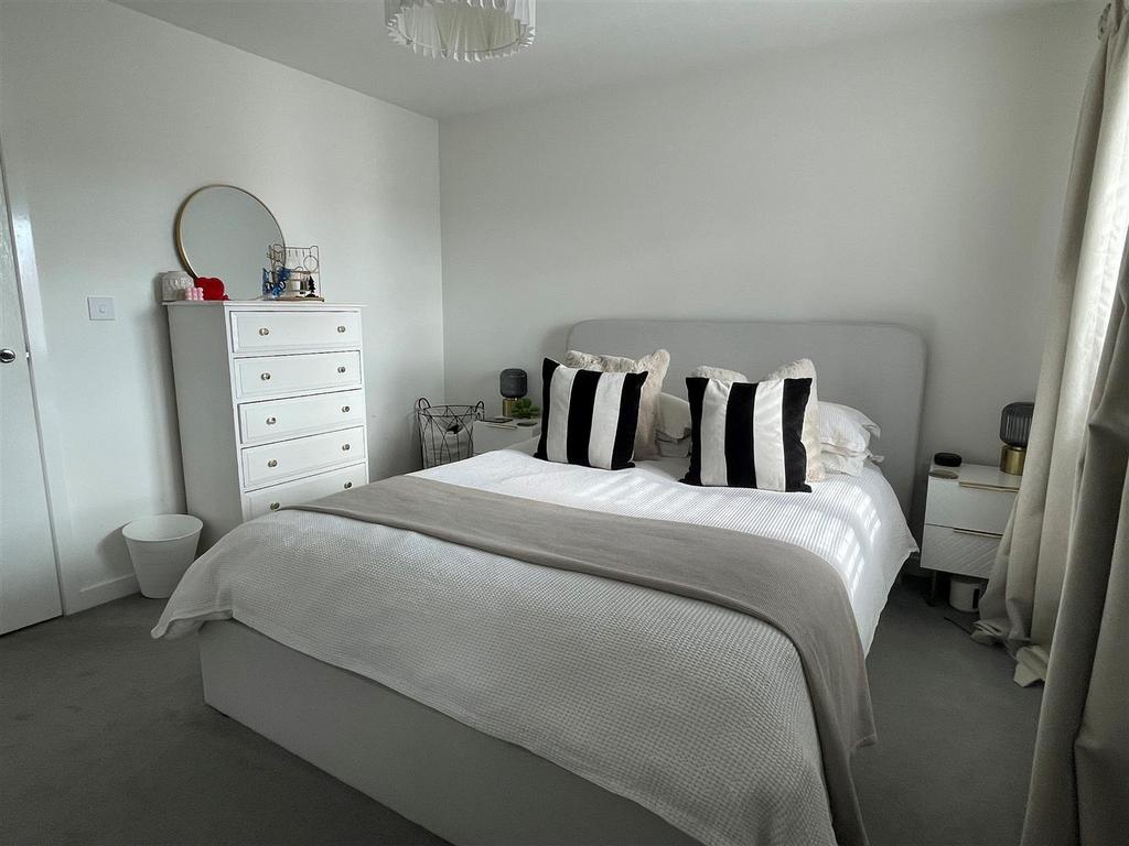 Bedroom new 1.jpg