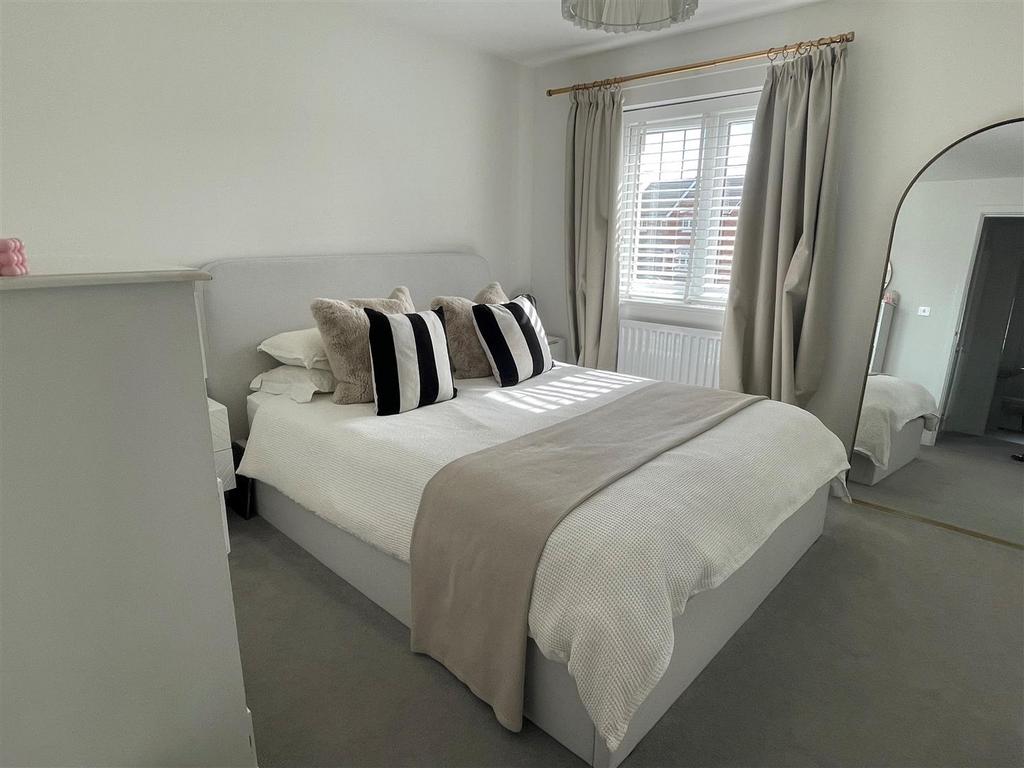 Bedroom.jpg