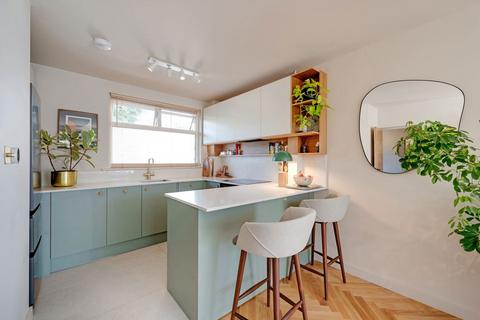 1 bedroom flat for sale, Tor Gardens, London W8