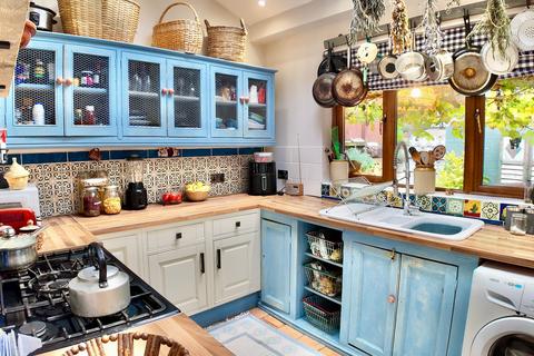 undefined, Railway Terrace, Hollybush, NP12