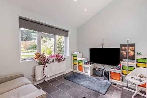 undefined, St. James Close, Pangbourne, Berkshire