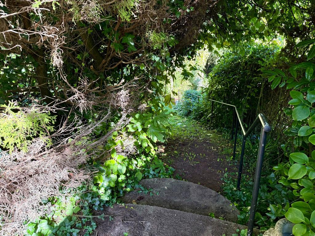 2 Steps to Private Garden