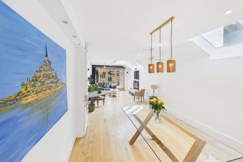 Albany Road, Old Windsor, Berkshire, SL4