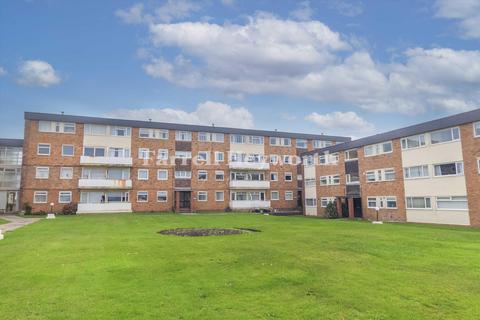 2 bedroom flat for sale, Pembroke Court, Blackpool FY2