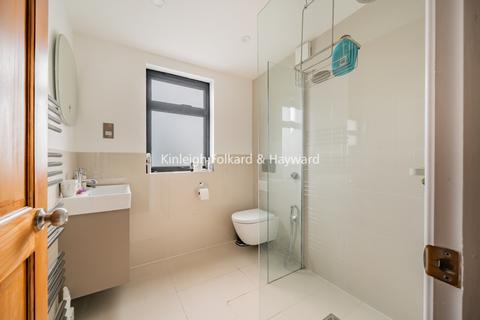 4 bedroom bungalow to rent, Hallam Close, Chislehurst, BR7